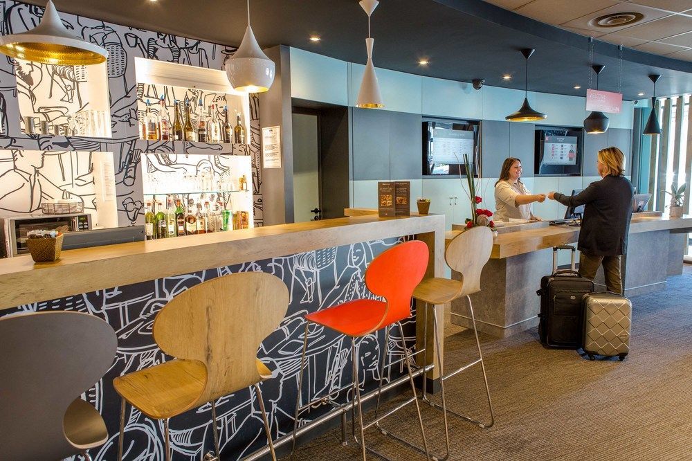 Hotel Ibis Marseille Timone Exterior foto